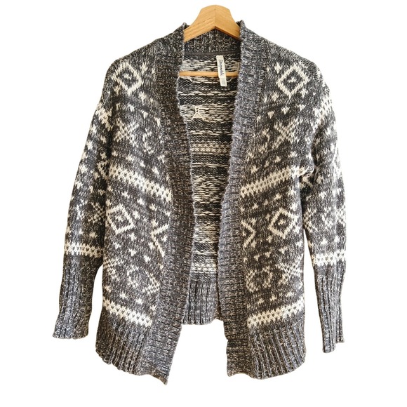 Aeropostale Gray and White Knit Cardigan Sweater Aztec Bohemian Soft Y2K XS - Picture 1 of 6